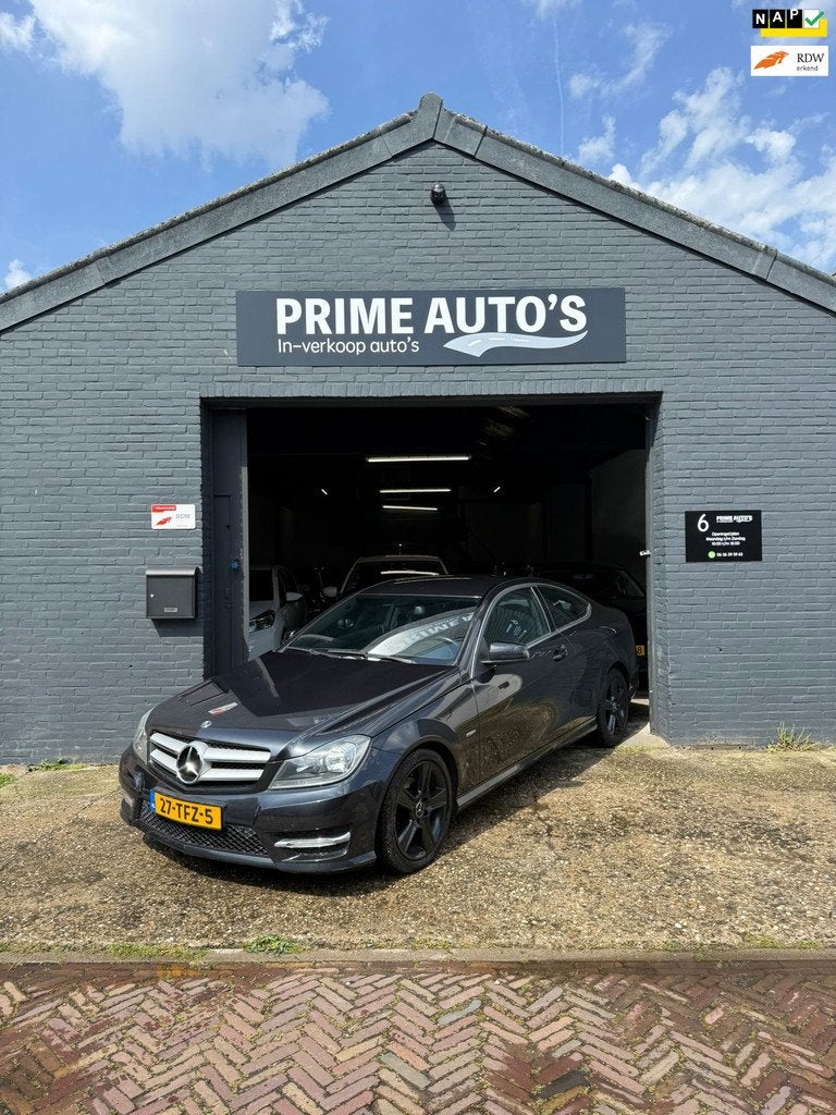 Mercedes-Benz C-klasse Coupé 180 AMG, Auto's, Mercedes-Benz, Automaat, Euro 5, Achterwielaandrijving, Zwart