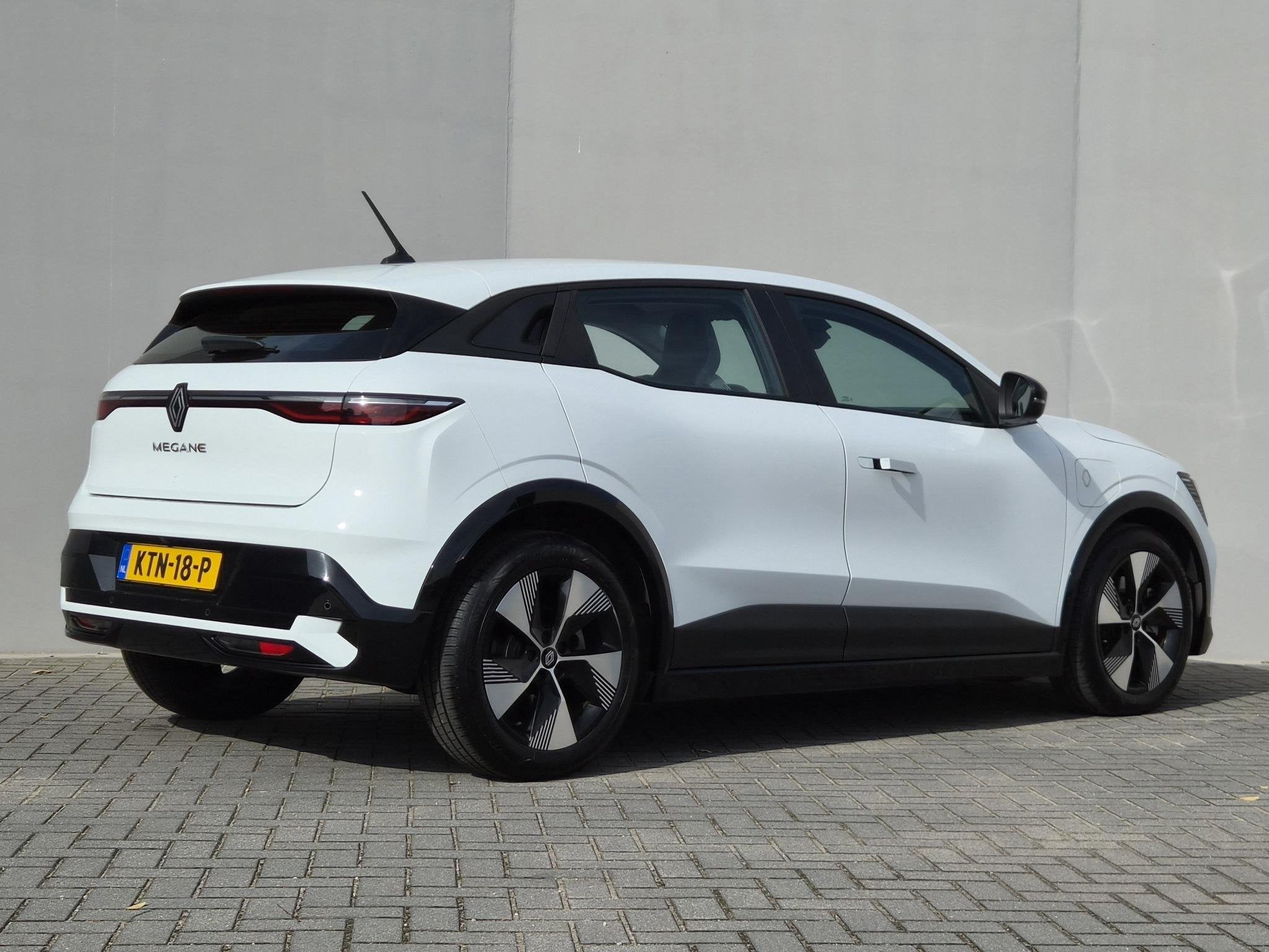 Renault Megane E-Tech EV40 Charge Equilibre / SOH 94,60% / D, Auto's, Stof, Gebruikt, 300 km, Wit
