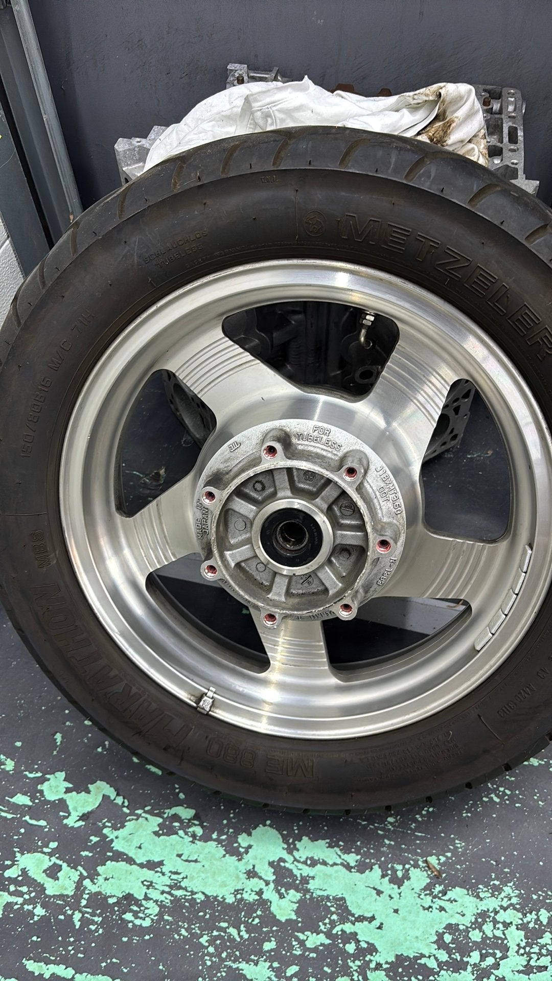 Achterwiel Kawasaki, Motoren, Ophalen, Gebruikt