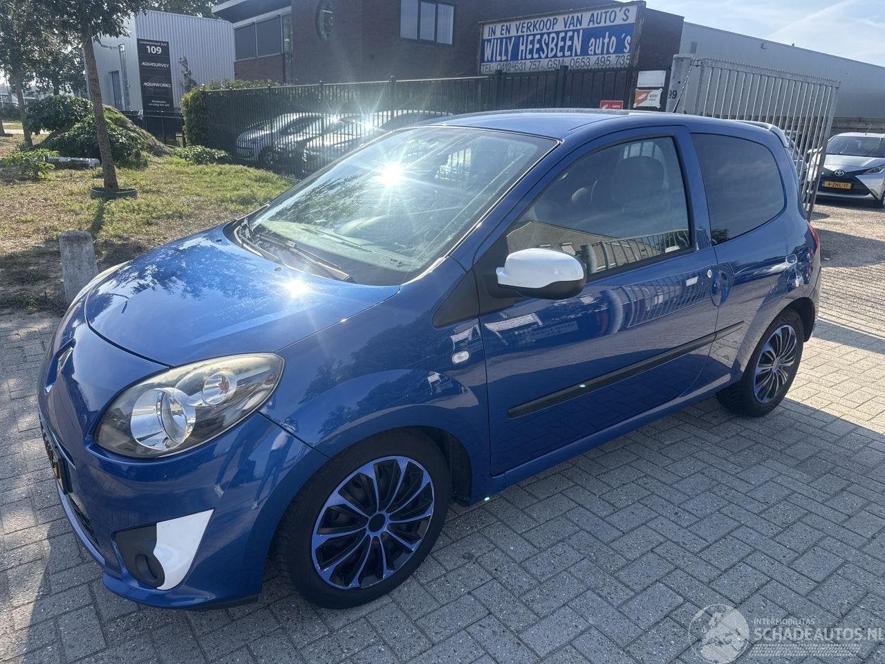 Renault Twingo 1.2-16V COLLECTION GEBRUIKERSPOREN! BOUWJAAR, Renault Deutschland AG, Handgeschakeld, Peter-Huppertz-Straße 5 ,51063, Köln, Deutschland