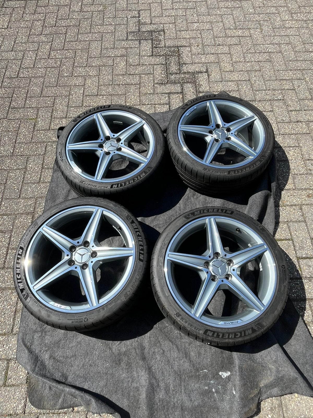Mercedes W204 C klasse “AMG” style velgen Michelin p sport4, Ophalen, Zo goed als nieuw