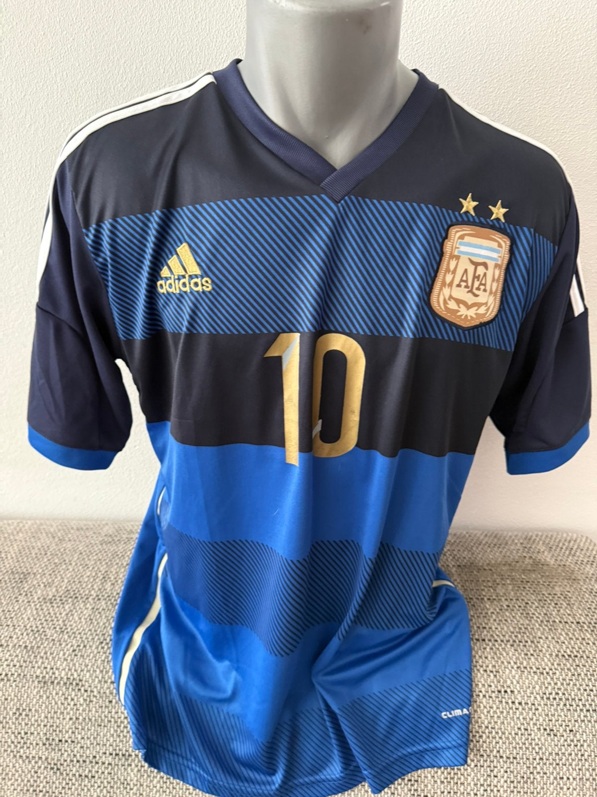 Argentijns voetbalshirt - Messi- uitshirt  - Argentinie, Verzamelen, Ophalen of Verzenden, Gebruikt, Buitenlandse clubs, Shirt