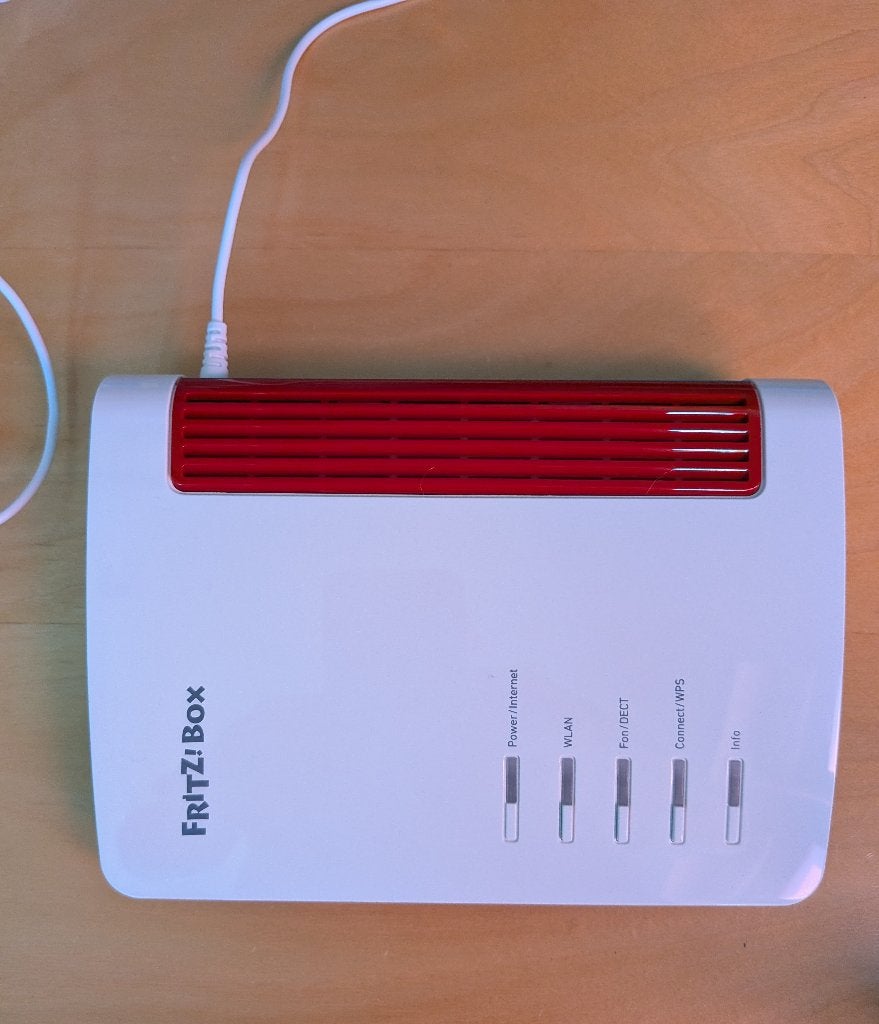 Fritz!Box met 2 wifi versterkers, Ophalen, Zo goed als nieuw, Router, Fritz!Box