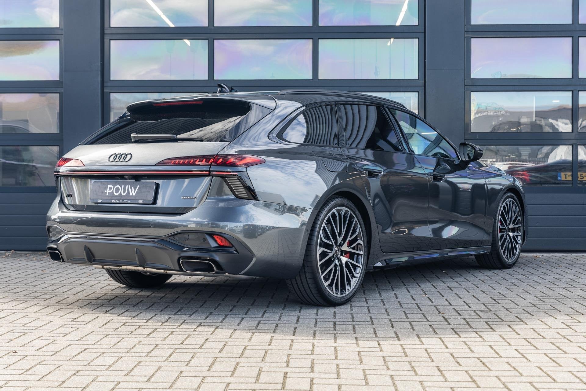 Audi A6 Avant 2.0 e-hybrid 367pk quattro S edition Competiti, Auto's, Audi, Automaat, 12 maanden, 2165 kg, 4 cilinders