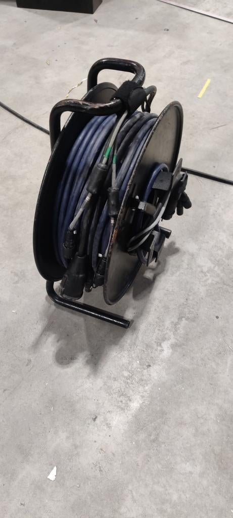 FOH Combi Kabel op Haspel: 2x CAT, AES3, 220V, Ophalen, Gebruikt, Apparatuur