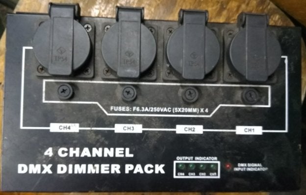 US blaster 4 kanaals dimmerpack, Muziek en Instrumenten, Licht en Laser, Ophalen of Verzenden, Zo goed als nieuw, Licht