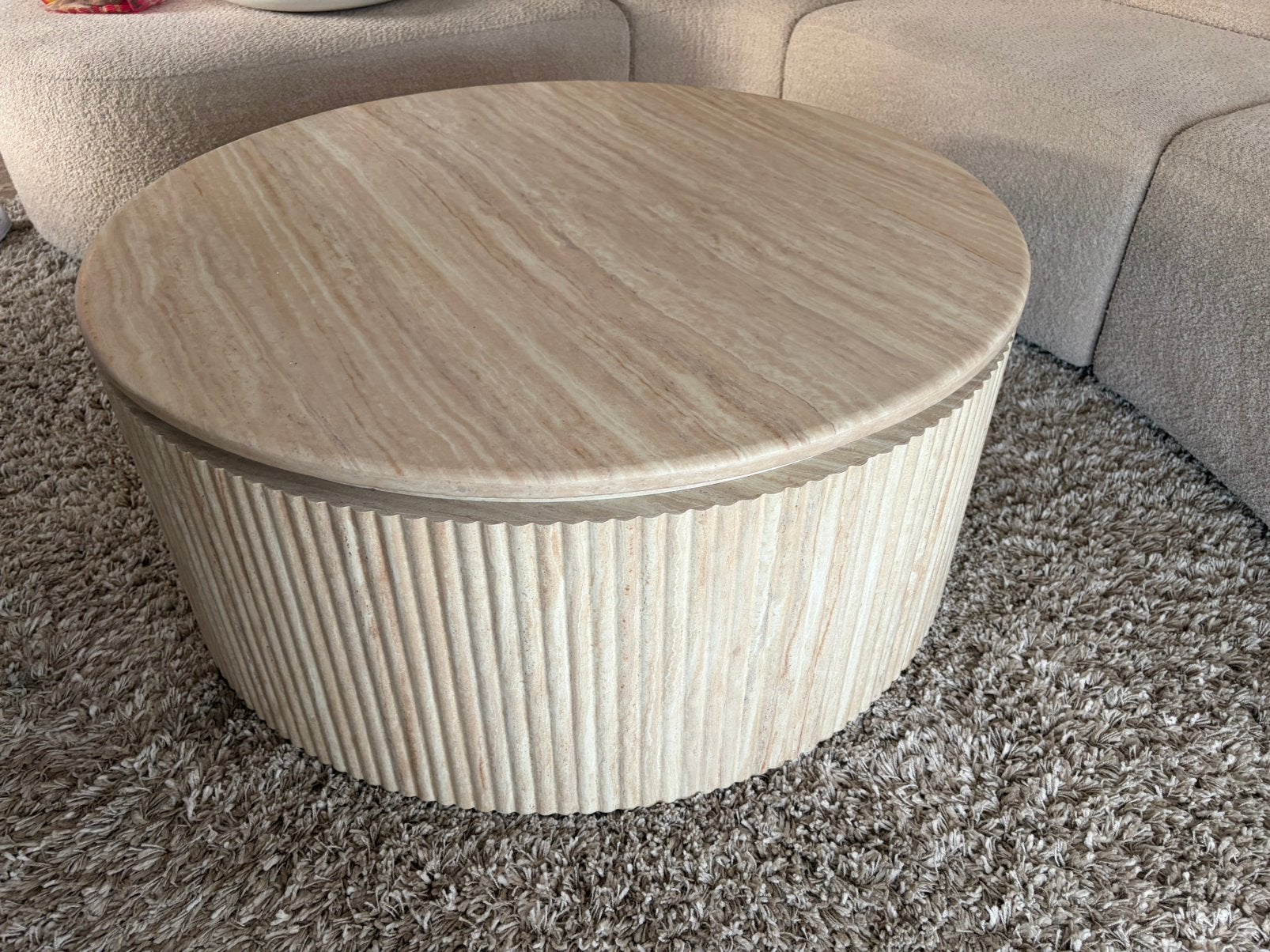 Travertin salontafel 100cm, Huis en Inrichting, 100 tot 150 cm, Rond, Zo goed als nieuw, 5 – 50