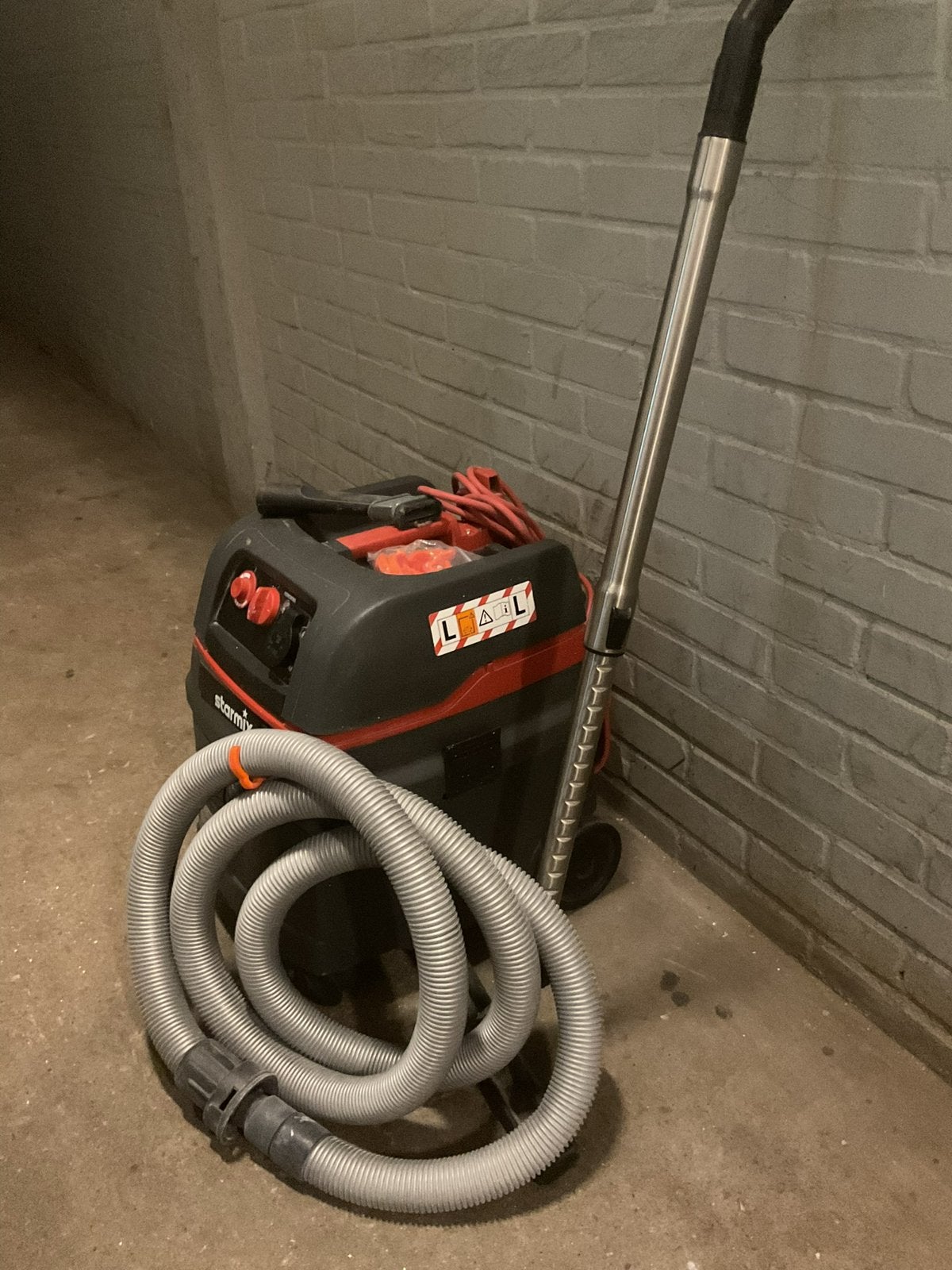 Starmix bouwstofzuiger, Ophalen, Zo goed als nieuw