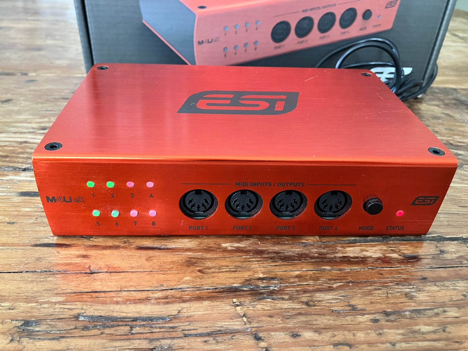 ESI M4UeX midi interface met alle toebehoren, Ophalen of Verzenden, Zo goed als nieuw