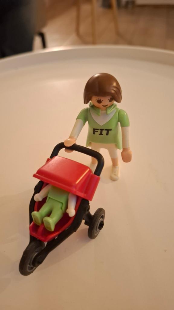 Playmobil Moeder met buggy (nummer 2) 4697, Ophalen of Verzenden, Zo goed als nieuw