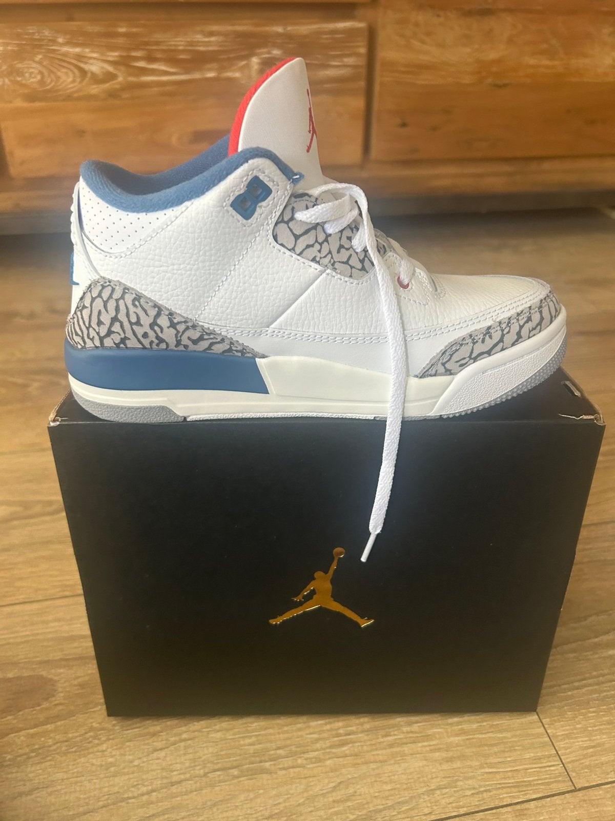 Jordan Retro 3 maat 35 nieuw, Kinderen en Baby's, Kinderkleding | Schoenen en Sokken, Nieuw, Ophalen of Verzenden, Jongen of Meisje