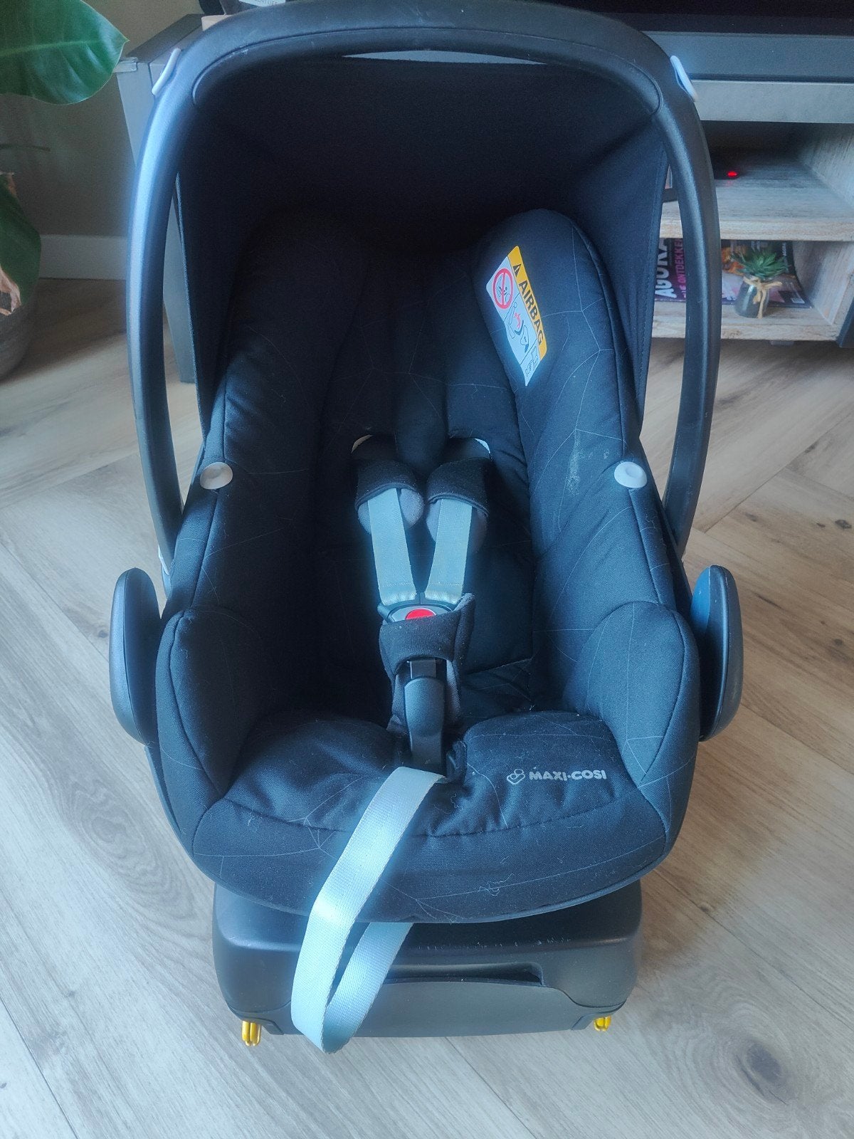 Maxi-Cosi FamilyFix Base met Pebble autostoel, Kinderen en Baby's, Ophalen, Gebruikt, Zijbescherming, Isofix