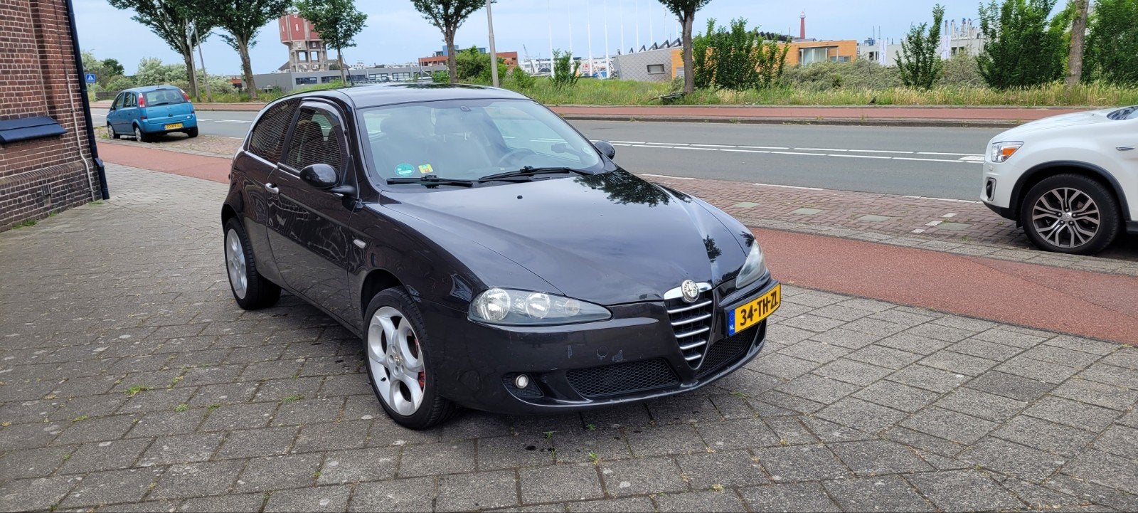 Alfa Romeo 147 2.0 T.spark 3DR 2006 Zwart, Auto's, Alfa Romeo, Voorwielaandrijving, 1225 kg, 400 kg, Zwart