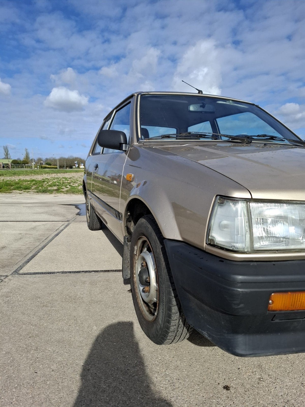 oldtimer auto's Nette Japanse Daihatsu charade 1.0 3, foto 4