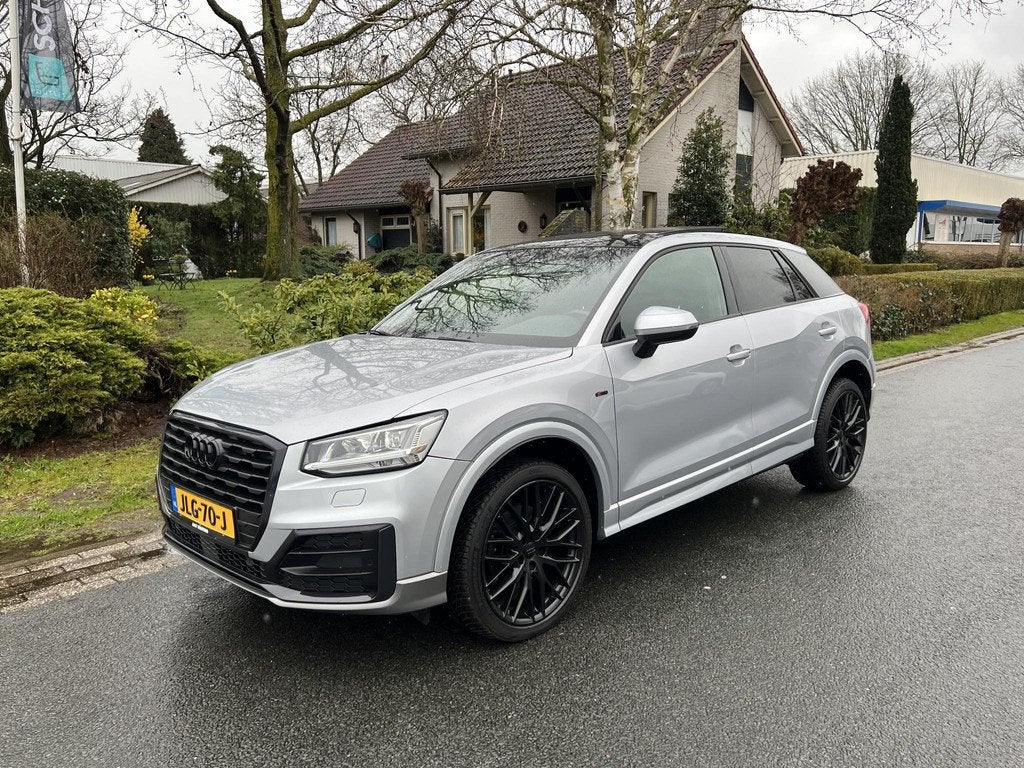 Audi Q2 35 TFSI 150PK Automaat•S-Line•Pano•Leder, Auto's, Audi, 4 cilinders, 150 pk, Leder, Bedrijf