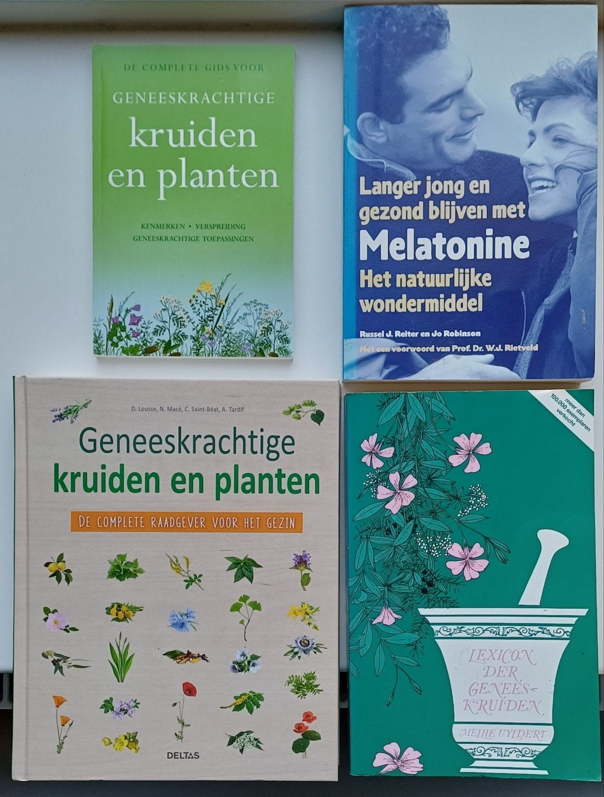 4x Geneeskrachtige planten en Kruiden Lousse  Melatonine, Boeken, Ophalen of Verzenden, Zo goed als nieuw, Kruiden en Alternatief