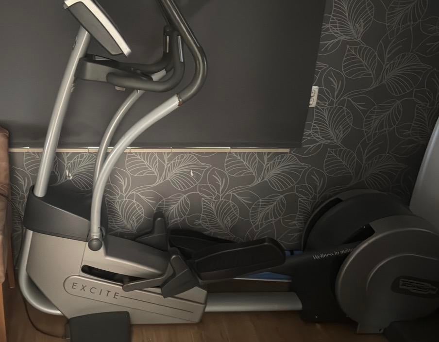 GRATIS! Technogym excite crosstrainer met defect moederbord, Ophalen, Gebruikt, Overige typen