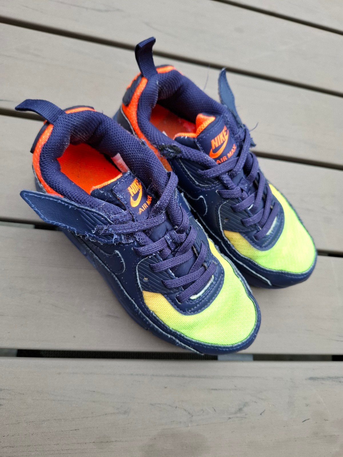 Stoere Nike Air Max schoenen - Maat 32, Kinderen en Baby's, Ophalen of Verzenden