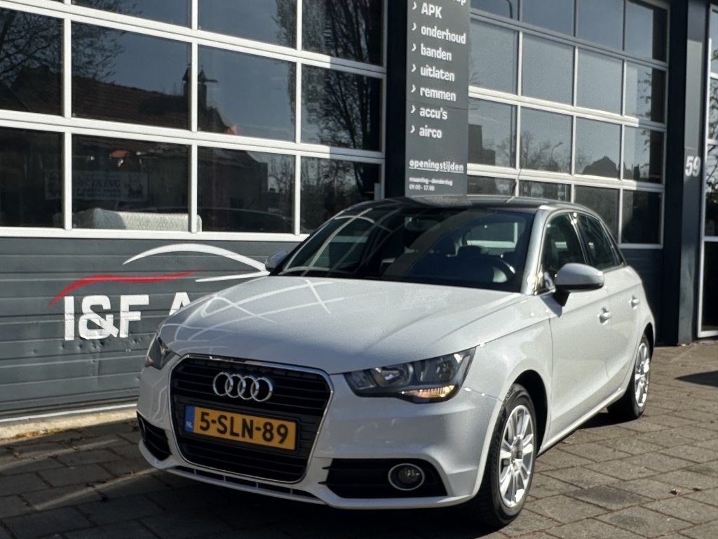 Audi A1 Sportback 1.2 TFSI Attr. Pro Line (bj 2012), Auto's, Voorwielaandrijving, Euro 5, 4 cilinders, Bedrijf