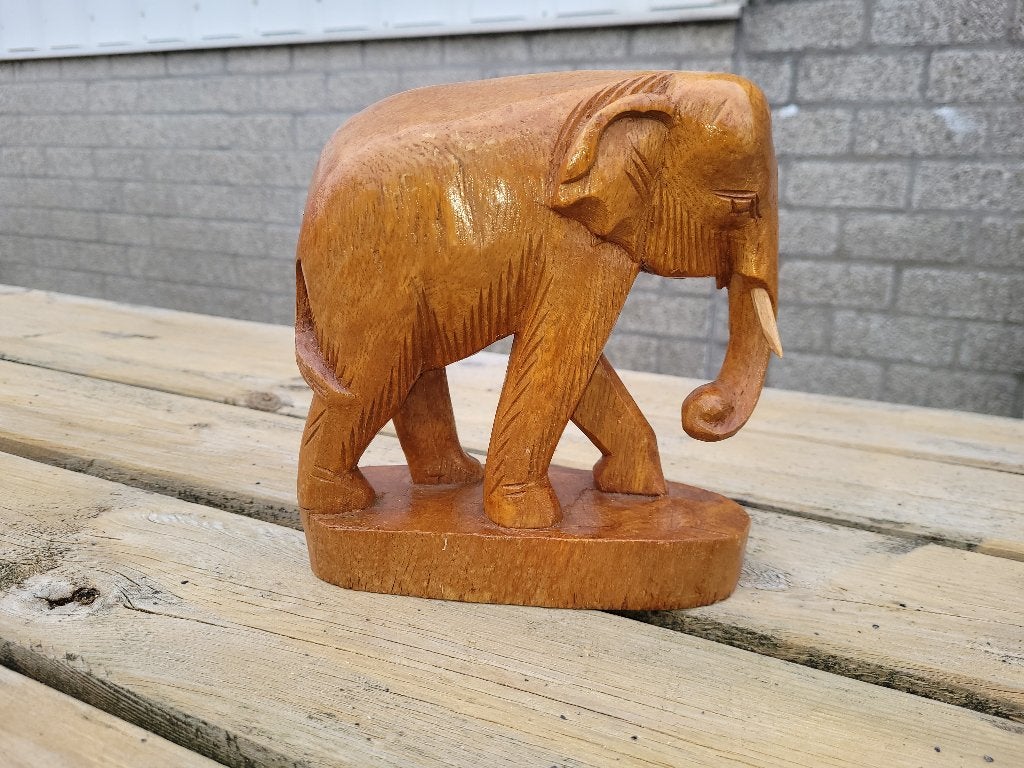 schitterende houten olifant hand gemaakt, Antiek en Kunst, Kunst | Beelden en Houtsnijwerken, Ophalen of Verzenden, Handgemaakt