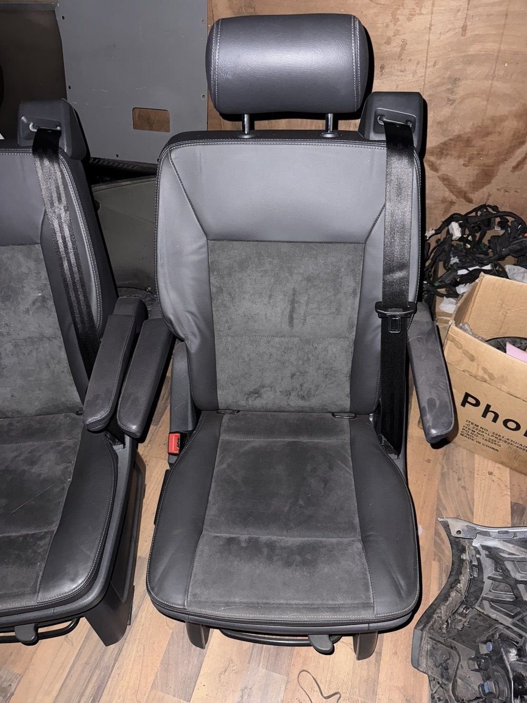 Volkswagen T5.1 GP Multivan Draaistoelen Leder/Alcantara, Auto-onderdelen, Interieur en Bekleding, Volkswagen, Gebruikt, Ophalen of Verzenden