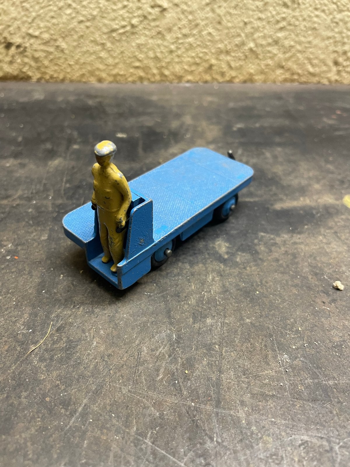 Dinky Toys B.E.V. Truck - Vintage Modelauto, Overige merken, Gebruikt, 1:50 of kleiner, Ophalen of Verzenden