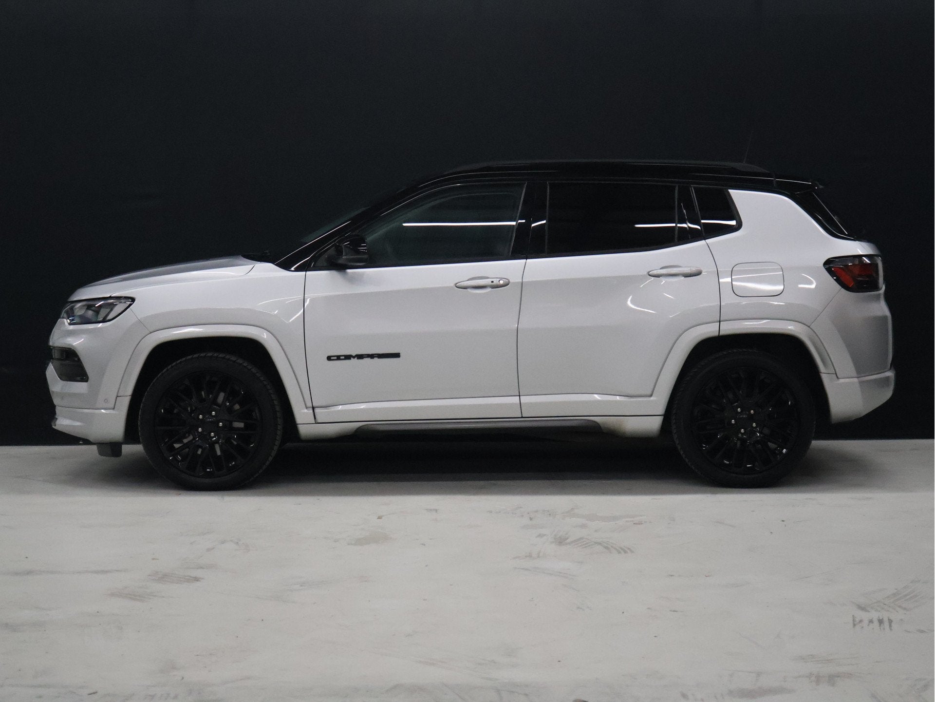 Jeep Compass 4xe 240 Plug-in Hybrid Electric S 4WD [APPLE CA, Dealer onderhouden, 4 cilinders, Bedrijf, Vierwielaandrijving