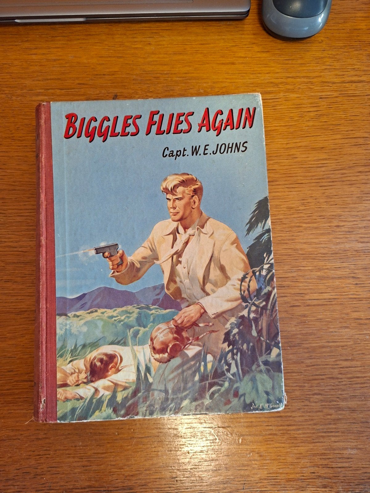 Biggles Flies Again - W.E. Johns  1952, Boeken, Ophalen of Verzenden