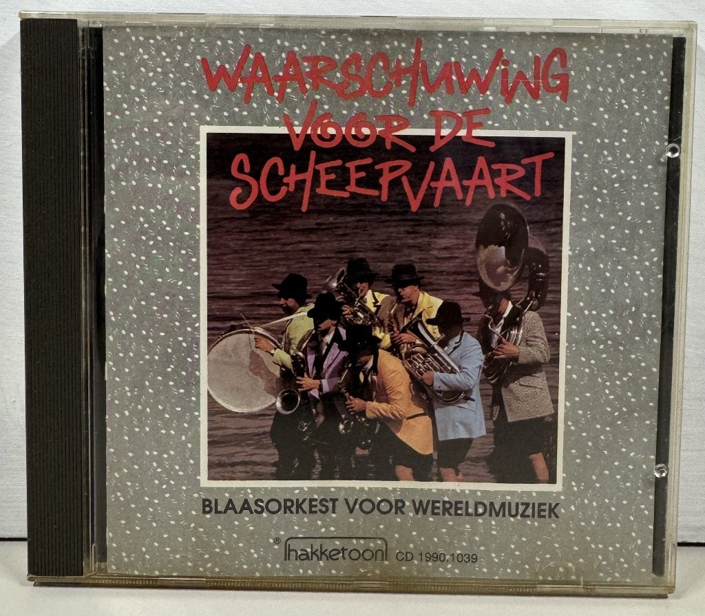 CD - Waarschuwing Scheepvaart - Blaasorkest Wereldmuziek, Inclusief boekje, Gebruikt, Ophalen of Verzenden, Album