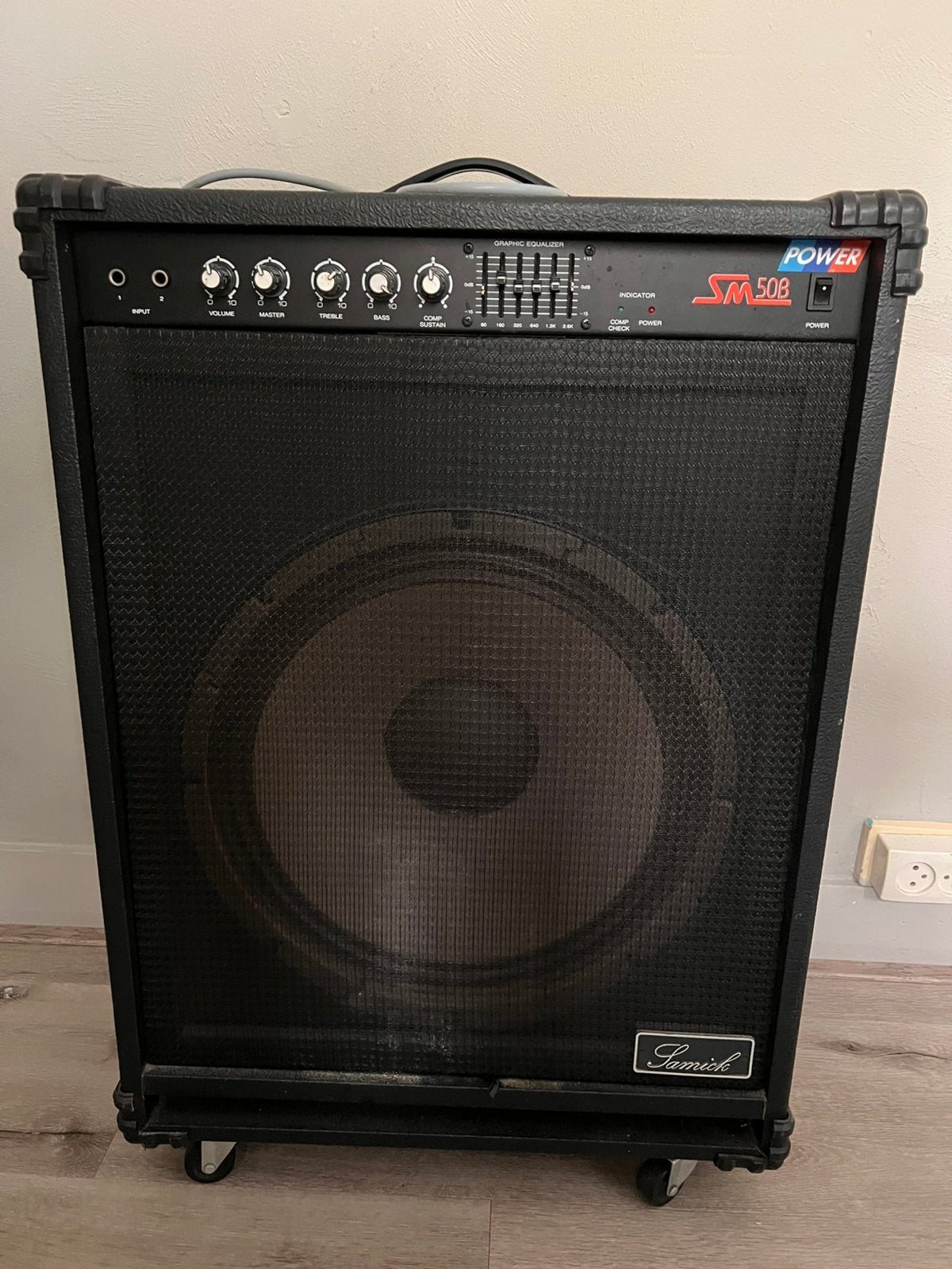 Samick versterker 50B - basversterker, Muziek en Instrumenten, Ophalen, Gebruikt, Basgitaar, Minder dan 50 watt