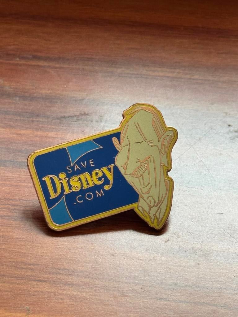 Vintage Save Disney pin met afbeelding van Roy Disney JR, Ophalen of Verzenden, Overige figuren, Zo goed als nieuw, Overige typen