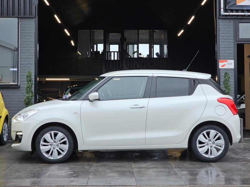 Suzuki Swift 1.2 Select|APK|NAP|BTW Auto|5 Deuren|Camera, Voorwielaandrijving, Stof, Gebruikt, 4 cilinders