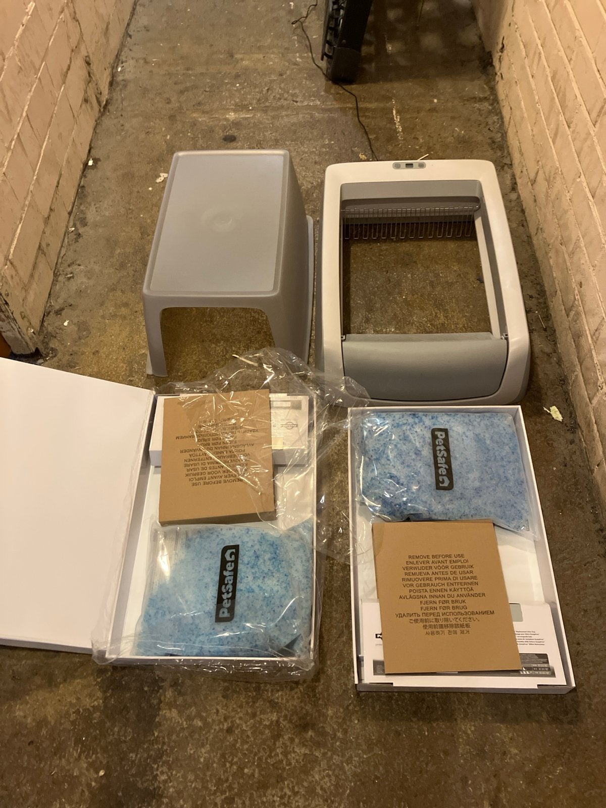 Pet Safe katten bak met nieuwe vulling, Ophalen, Zelfreinigend, Nieuw, Gesloten