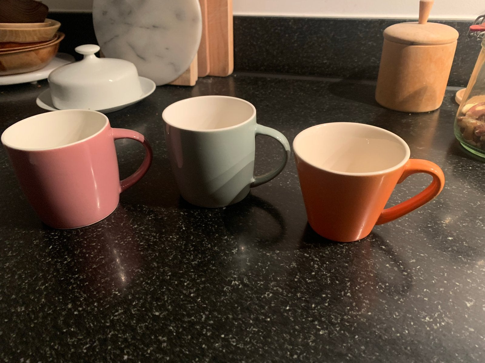 Set van 3 theekopjes / koffiebekers in diverse kleuren, Ophalen of Verzenden, Steen/keramiek, Meerkleurig, Overige typen