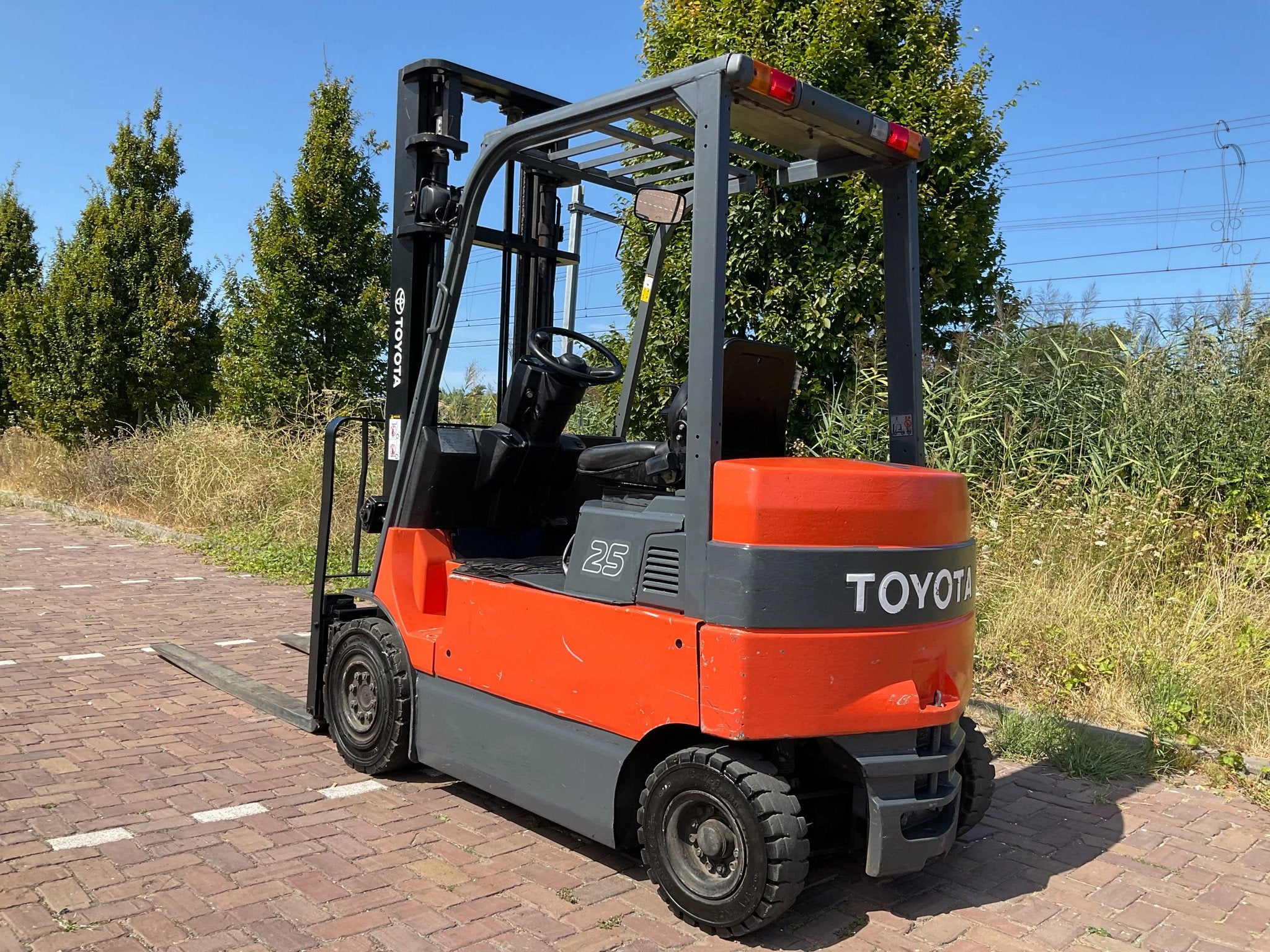 Toyota 7FBMF25 2500KG 4.00METER, Zakelijke goederen, Machines en Bouw | Heftrucks en Intern transport, Heftruck, Toyota, Marconistraat 2
3133KL  Vlaardingen, NL
