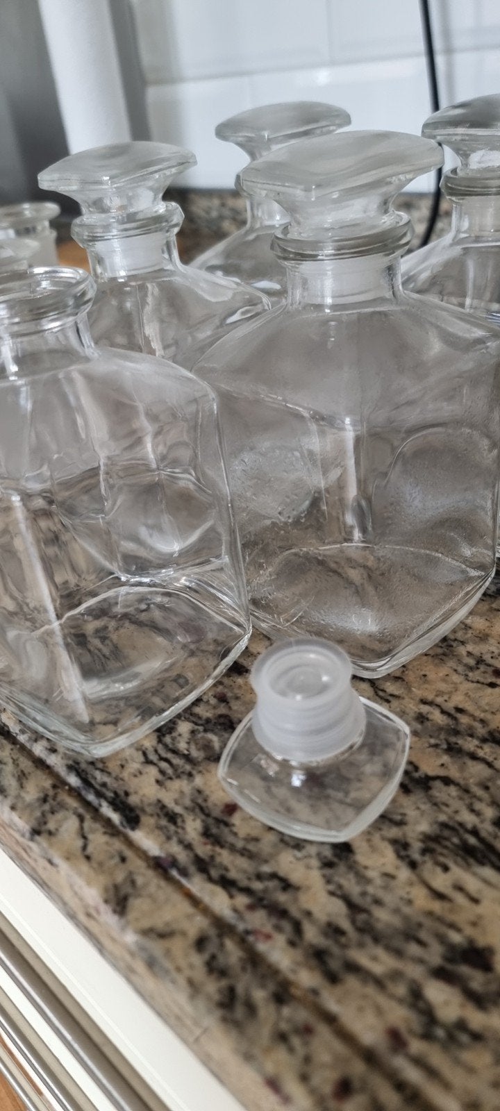 Glazen flessen met stop (150ml en 500ml), Ophalen