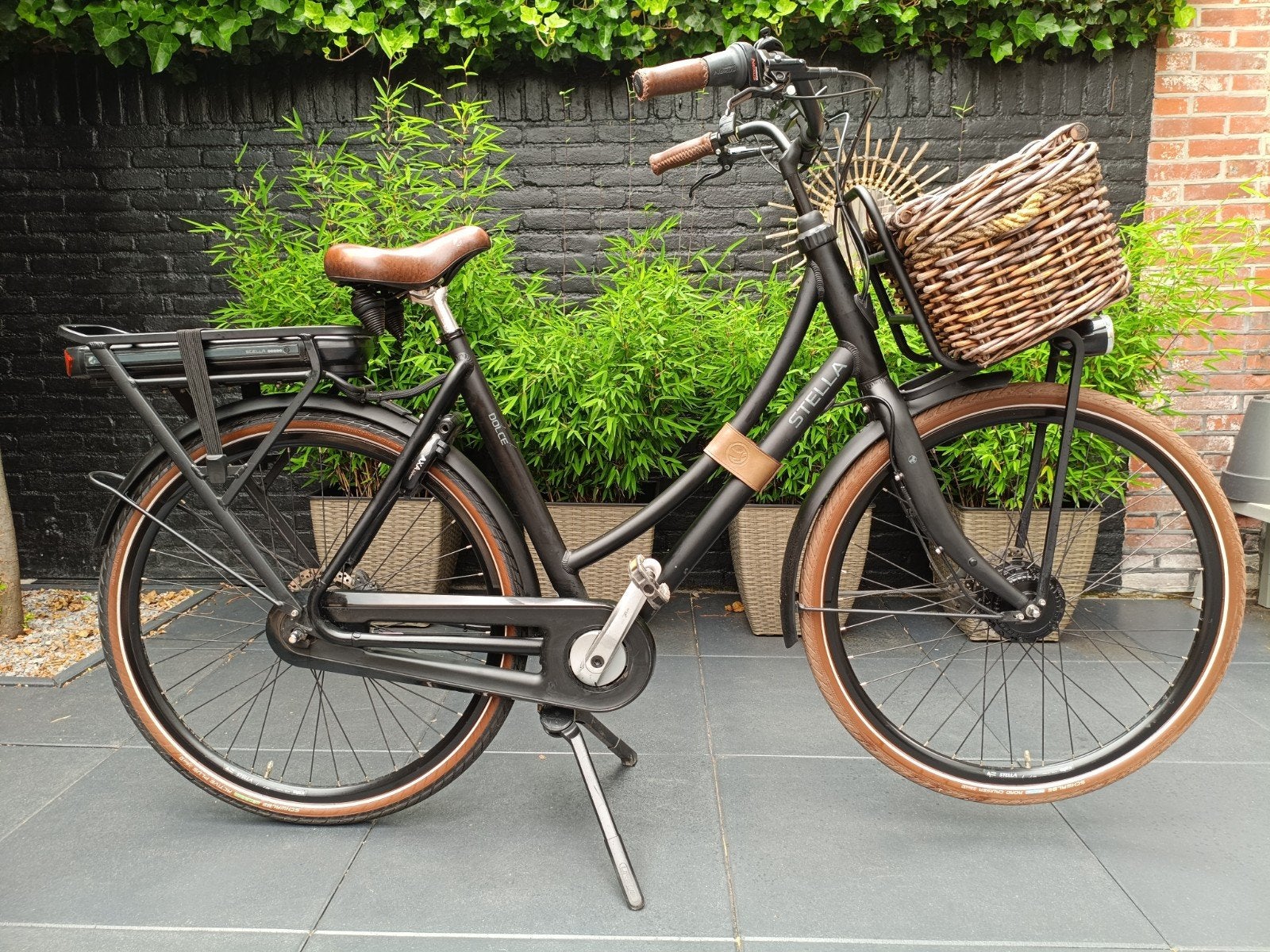 Stella elektrische fiets met oplader, 51 tot 55 cm, Ophalen of Verzenden, Gebruikt, 50 km per accu of meer