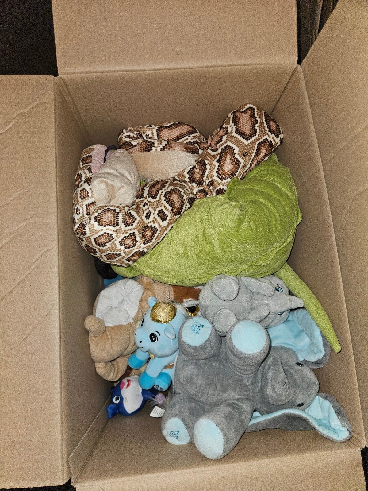 grote doos knuffels, Kinderen en Baby's, Speelgoed | Knuffels en Pluche, Ophalen, Zo goed als nieuw, Overige typen
