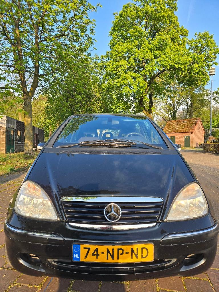 Mercedes-Benz A-Klasse 1.6 A140 Lang AUT 2004 Zwart, Auto's, 4 cilinders, 400 kg, Origineel Nederlands, Grijs