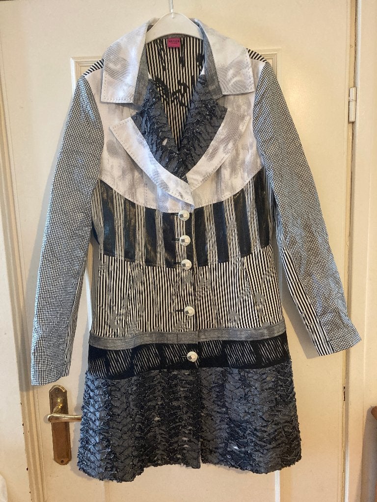 Rekbare zwart wit grijze zomerjas van Save The Queen, mt XL, Kleding | Dames, Grote Maten, Ophalen