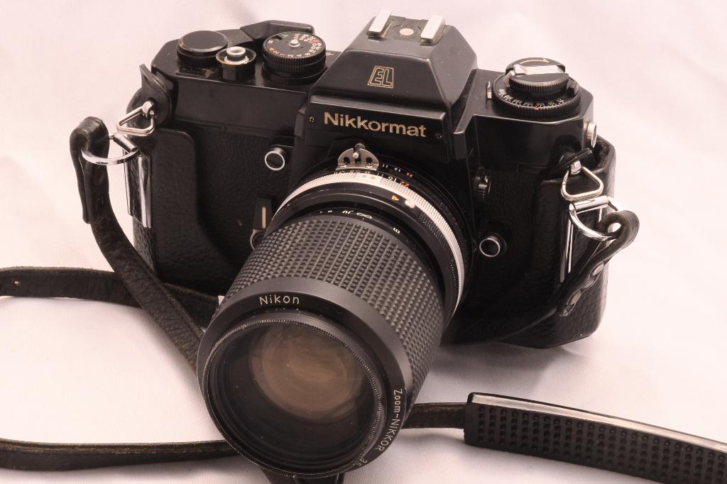 Nikkormat EL plus Nikkor 43-86 lens, Ophalen of Verzenden, Gebruikt, Spiegelreflex, Nikon