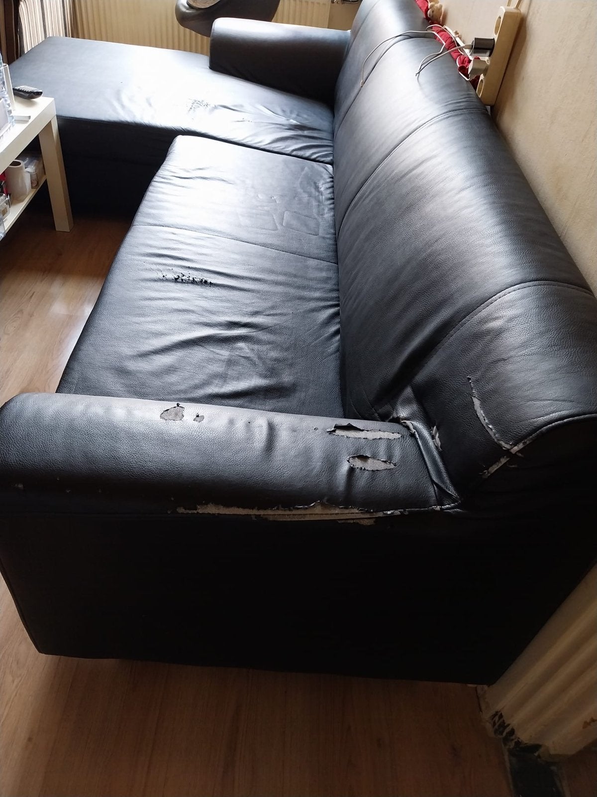 Relaxte bank met voetensteun - MOET VRIJDAG WEG, Huis en Inrichting, Banken | Bankstellen, Ophalen, 250 tot 300 cm, Gebruikt, 100 tot 125 cm