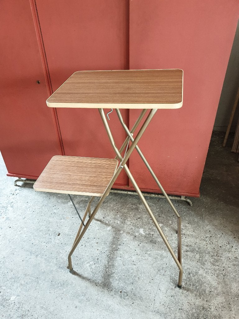 Opklapbare projectortafel met twee niveaus, Ophalen, Zo goed als nieuw
