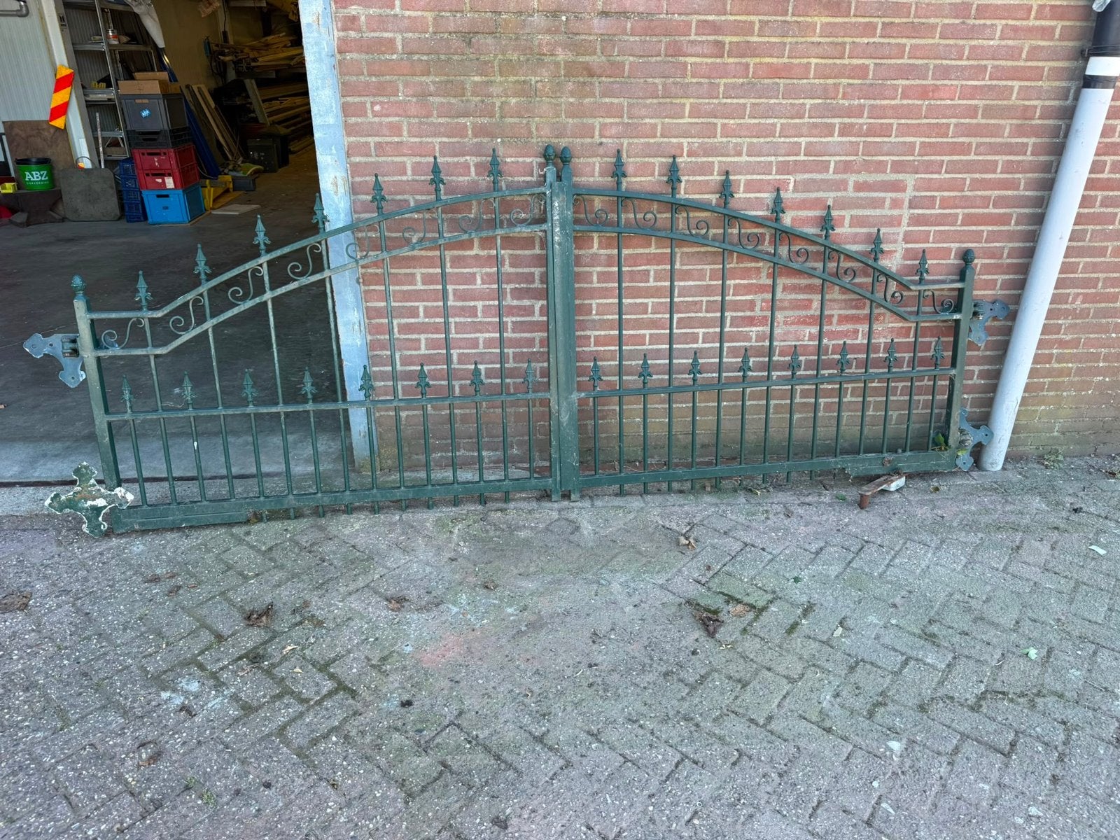 Draaipoort 3500mm breed, 1000-1300mm hoog, RAL 6009, Tuin en Terras, Ophalen, Met poort, Gebruikt, Sierhekwerk
