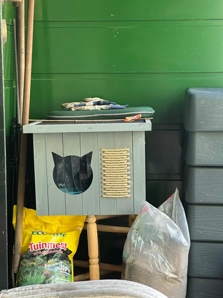 Ter overname nagelnieuw kattenhuisje., Dieren en Toebehoren, Katten-accessoires, Ophalen, Zo goed als nieuw