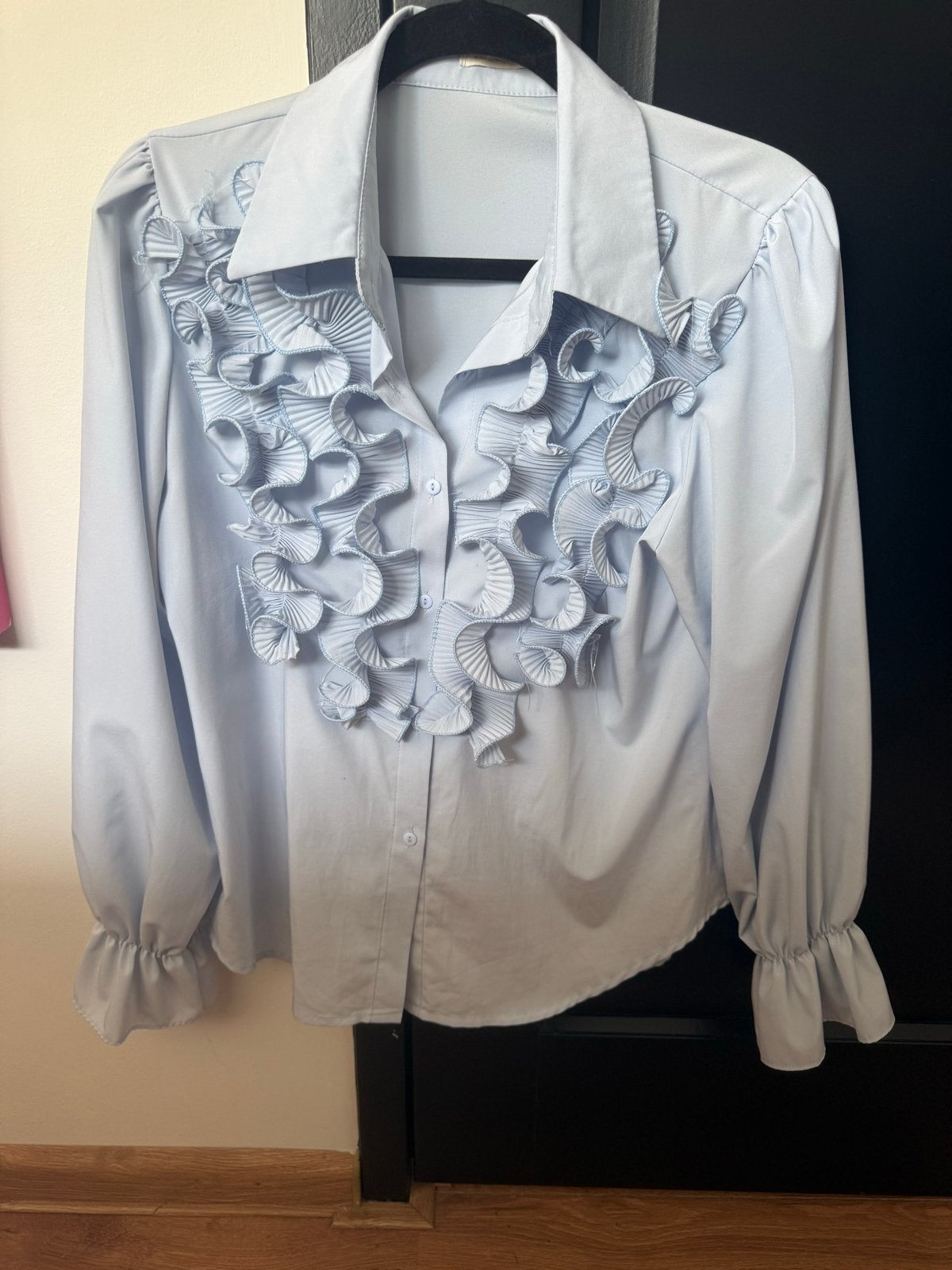 Luzabelle blouse met ruches - Maat M, Ophalen of Verzenden, Zo goed als nieuw, Maat 38/40 (M), Blauw