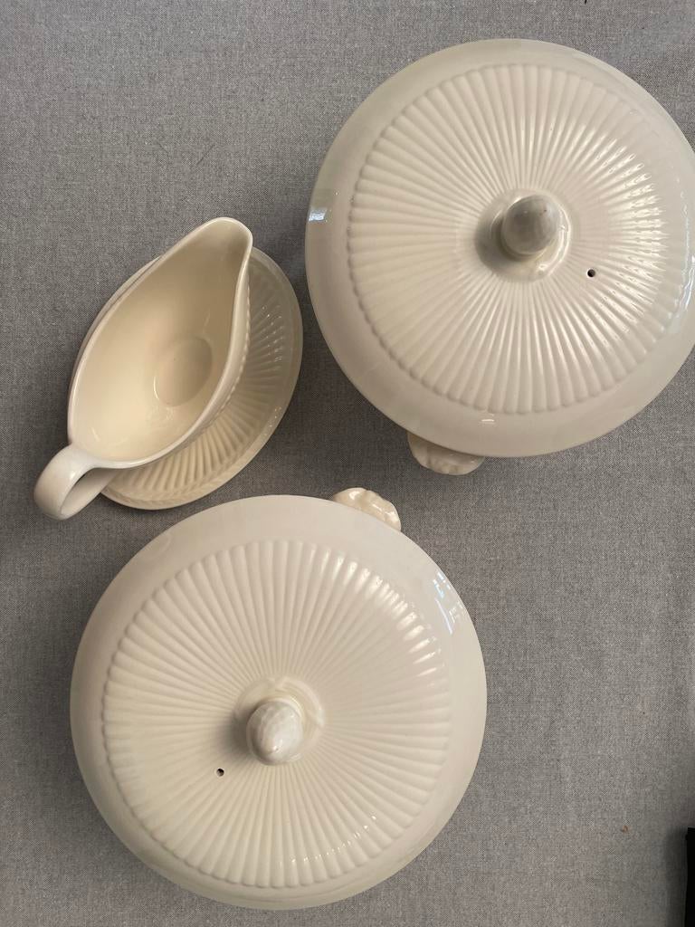 Wedgwood Edme: Twee Dekschalen en Juskom, Keramiek, Ophalen of Verzenden, Wedgwood, Schaal of Schalen
