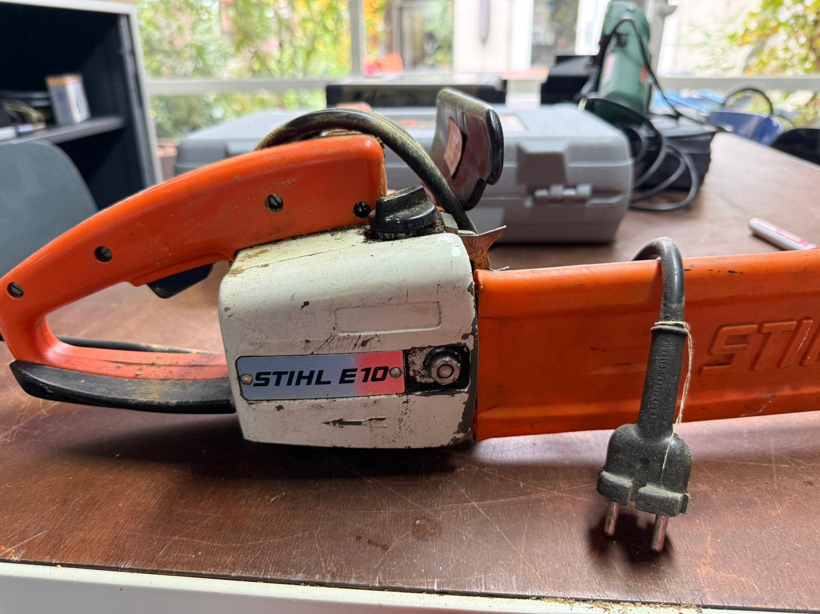 Stihl E10 elektrische kettingzaag., Kettingzaag, Ophalen of Verzenden, Zo goed als nieuw, 30 tot 70 mm