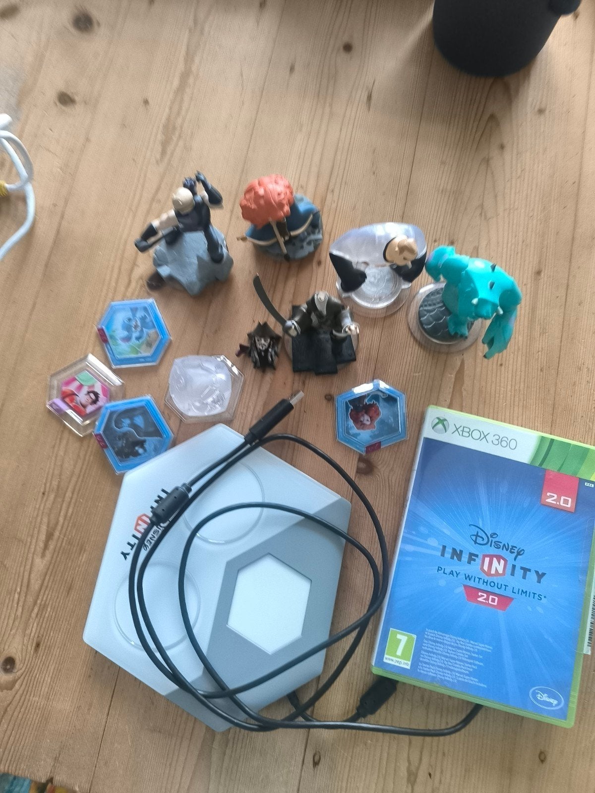 Disney Infinity 2.0 Xbox 360 met figuren en portal, Avontuur en Actie, Gebruikt, 2 spelers, Eén computer