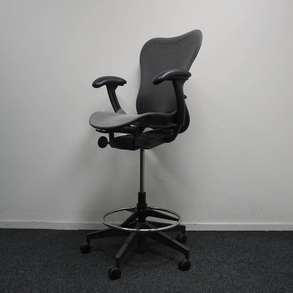 Herman Miller Mirra 2 Baliestoel | Grafit | Stof | Mesh